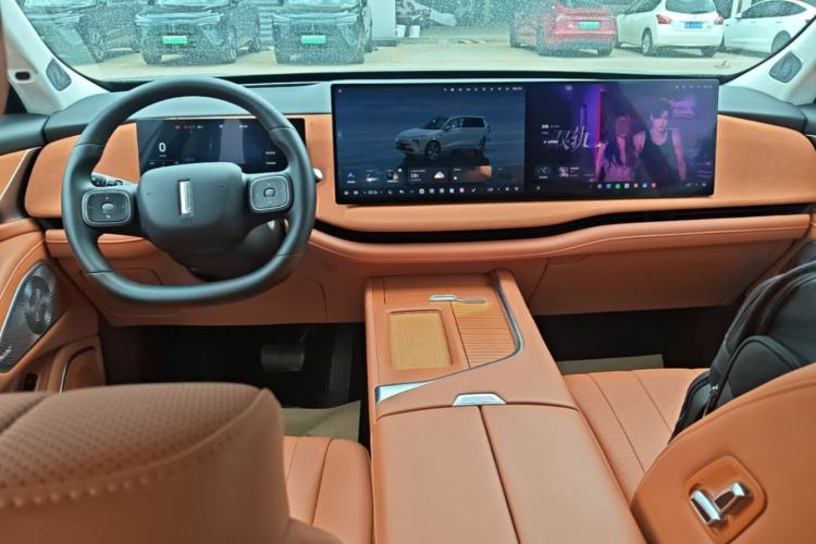 Used Wey Lanshan 2025 Four-Wheel Drive Ultra Center Console