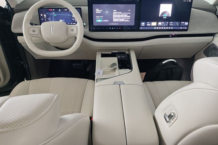Used Wey Lanshan 2025 Four-Wheel Drive Ultra Center Console