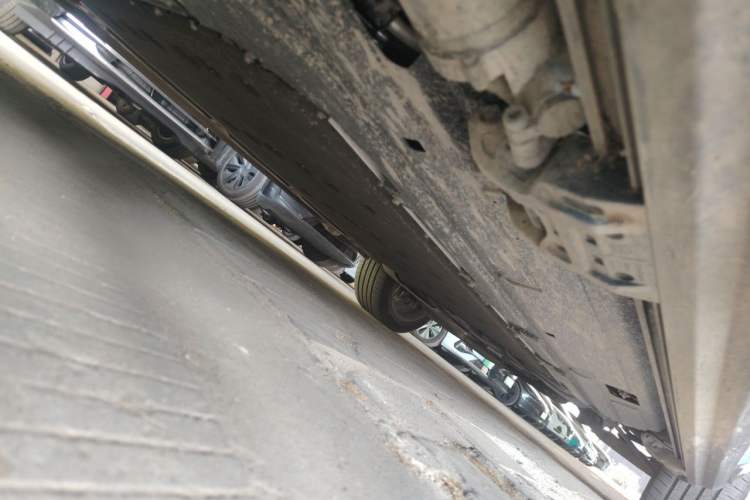 Used Wey Lanshan 2025 Four-Wheel Drive Max Chassis Front Left