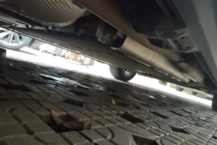 Used Wey Lanshan 2025 Four-Wheel Drive Max Chassis Rear Right