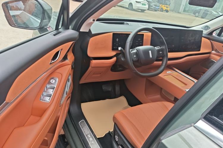 Used Wey Lanshan 2025 Four-Wheel Drive Ultra Driver Seat