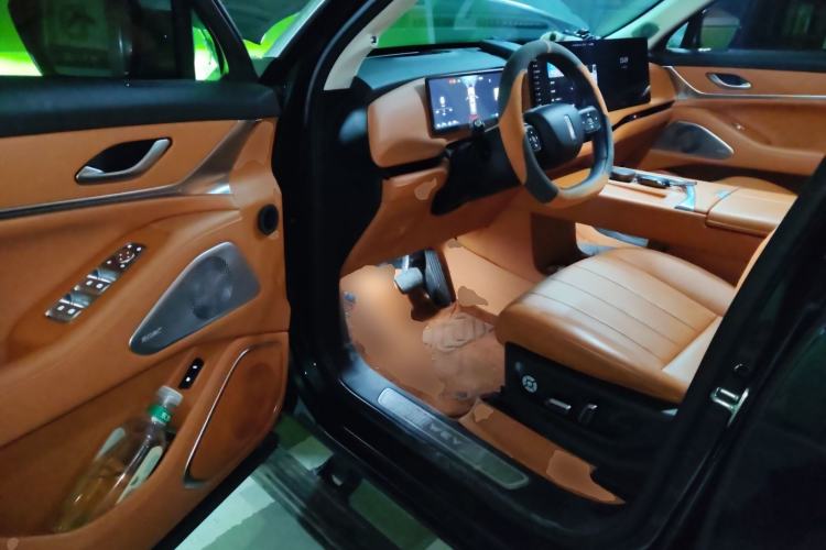 Used Wey Lanshan 2025 Four-Wheel Drive Max Driver Seat