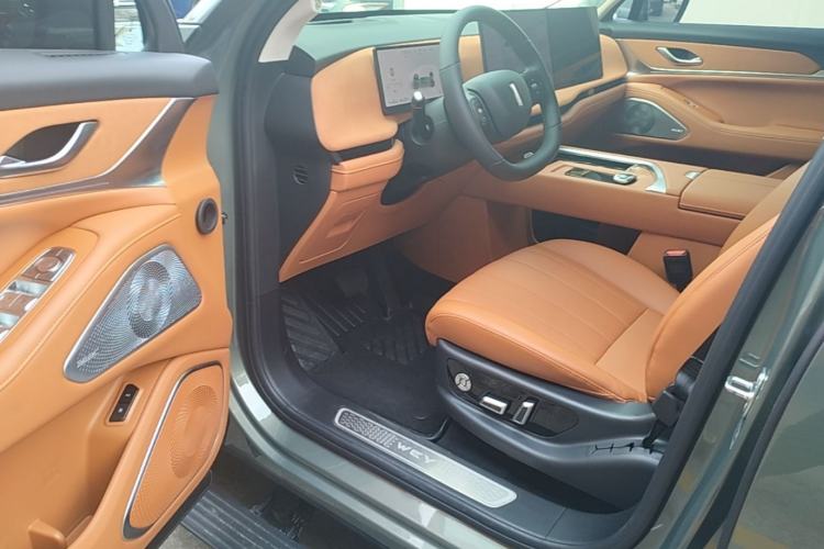 Used Wey Lanshan 2025 Four-Wheel Drive Ultra Driver Seat