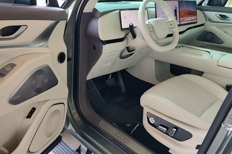 Used Wey Lanshan 2025 Four-Wheel Drive Max Driver Seat