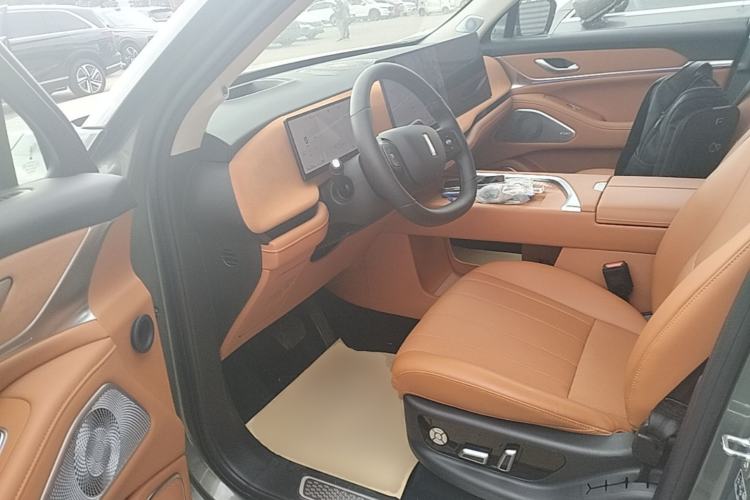 Used Wey Lanshan 2025 Four-Wheel Drive Ultra Driver Seat