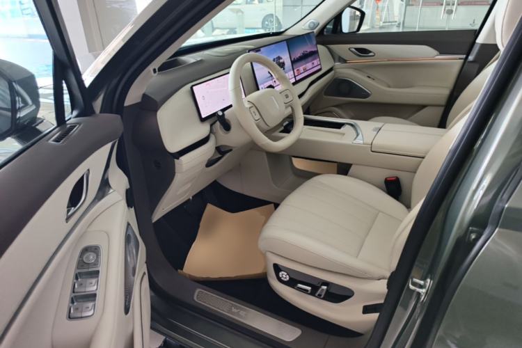 Used Wey Lanshan 2025 Four-Wheel Drive Max Driver Seat