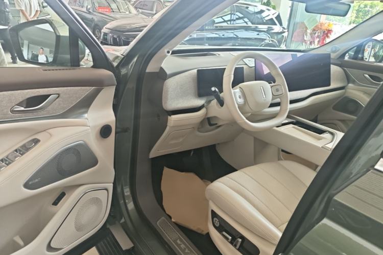 Used Wey Lanshan 2025 Four-Wheel Drive Ultra Driver Seat