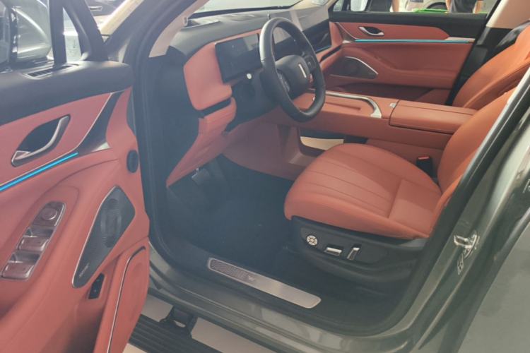 Used Wey Lanshan 2025 Four-Wheel Drive Max Driver Seat
