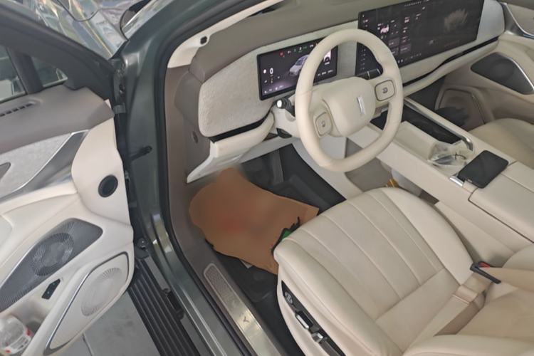 Used Wey Lanshan 2025 Four-Wheel Drive Ultra Driver Seat