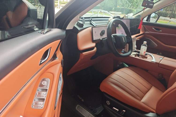 Used Wey Lanshan 2025 Four-Wheel Drive Max Driver Seat
