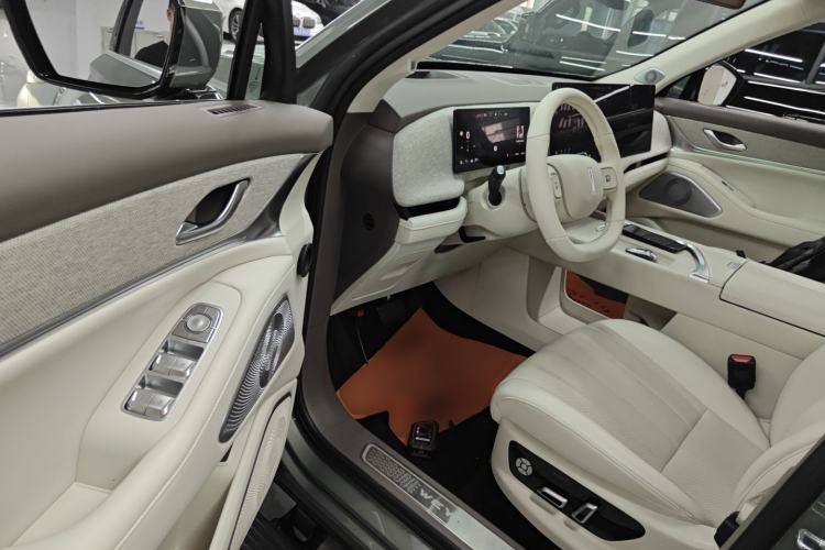Used Wey Lanshan 2025 Four-Wheel Drive Ultra Driver Seat