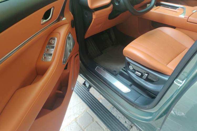 Used Wey Lanshan 2025 Four-Wheel Drive Max Driver Seat