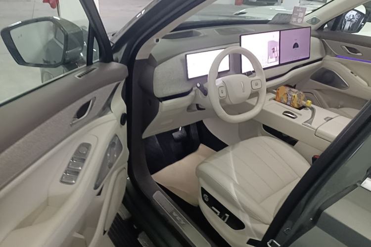 Used Wey Lanshan 2025 Four-Wheel Drive Ultra Driver Seat