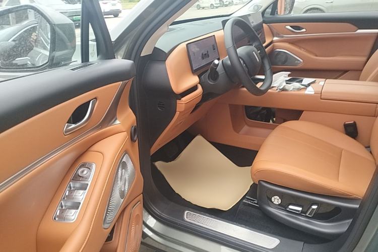 Used Wey Lanshan 2025 Four-Wheel Drive Max Driver Seat