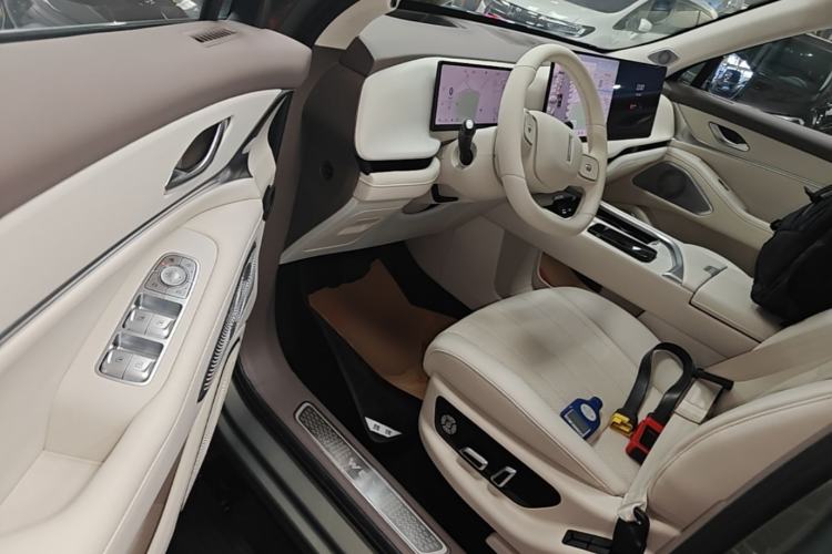 Used Wey Lanshan 2025 Four-Wheel Drive Max Driver Seat