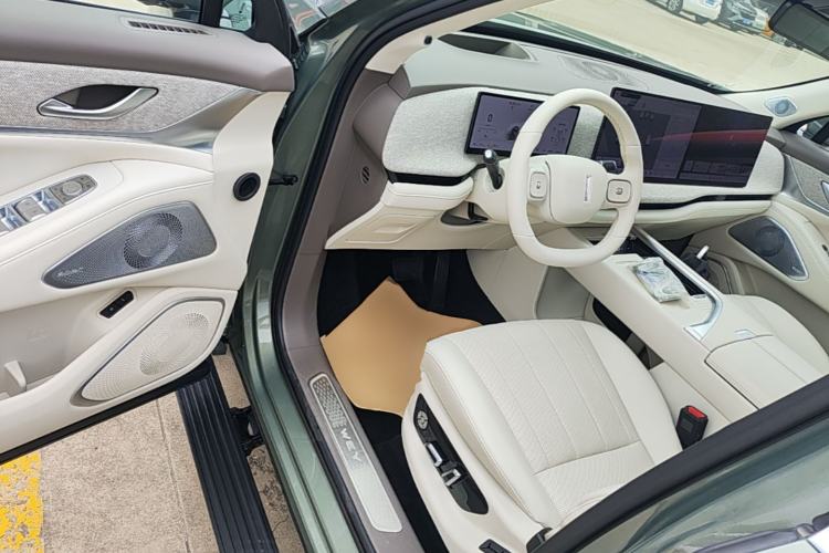 Used Wey Lanshan 2025 Four-Wheel Drive Ultra Driver Seat