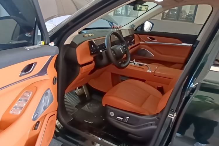 Used Wey Lanshan 2025 Four-Wheel Drive Max Driver Seat