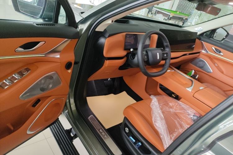 Used Wey Lanshan 2025 Four-Wheel Drive Max Driver Seat