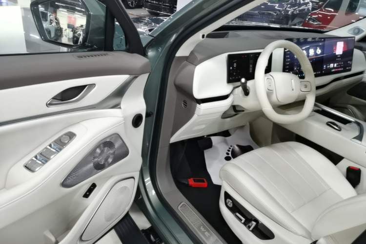 Used Wey Lanshan 2025 Four-Wheel Drive Max Driver Seat