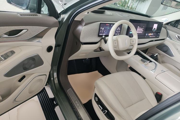 Used Wey Lanshan 2025 Four-Wheel Drive Ultra Driver Seat