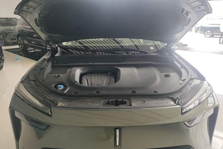 Used Wey Lanshan 2025 Four-Wheel Drive Max Engine Bay