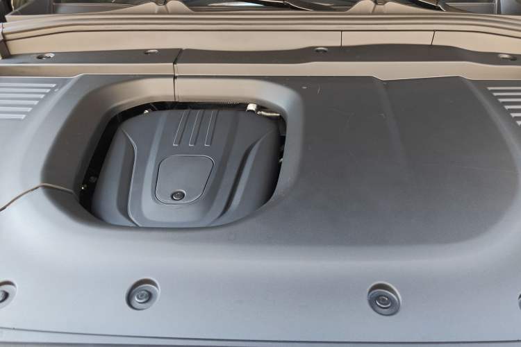 Used Wey Lanshan 2025 Four-Wheel Drive Ultra Engine Bay