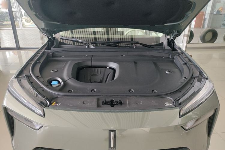Used Wey Lanshan 2025 Four-Wheel Drive Max Engine Bay
