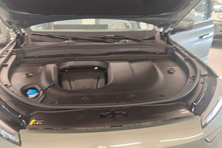Used Wey Lanshan 2025 Four-Wheel Drive Max Engine Bay