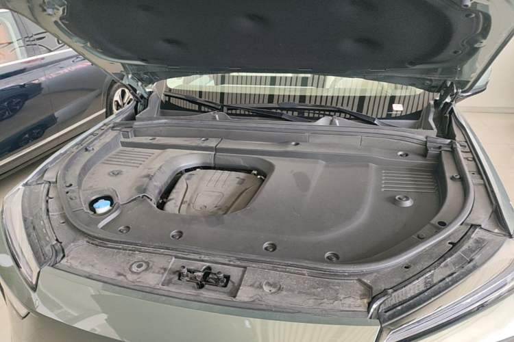 Used Wey Lanshan 2025 Four-Wheel Drive Ultra Engine Bay