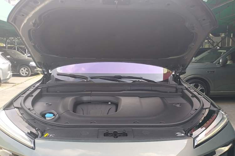 Used Wey Lanshan 2025 Four-Wheel Drive Ultra Engine Bay