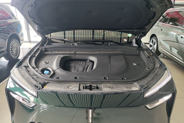Used Wey Lanshan 2025 Four-Wheel Drive Max Engine Bay
