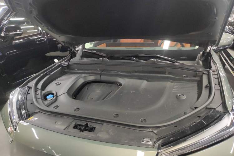 Used Wey Lanshan 2025 Four-Wheel Drive Ultra Engine Bay