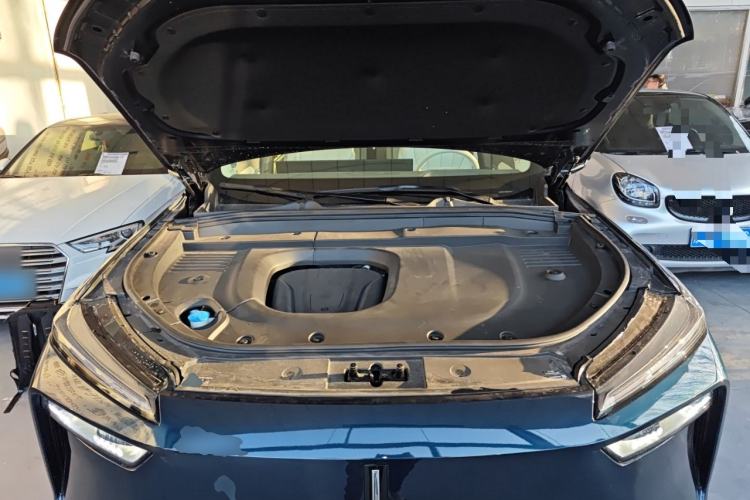 Used Wey Lanshan 2025 Four-Wheel Drive Max Engine Bay