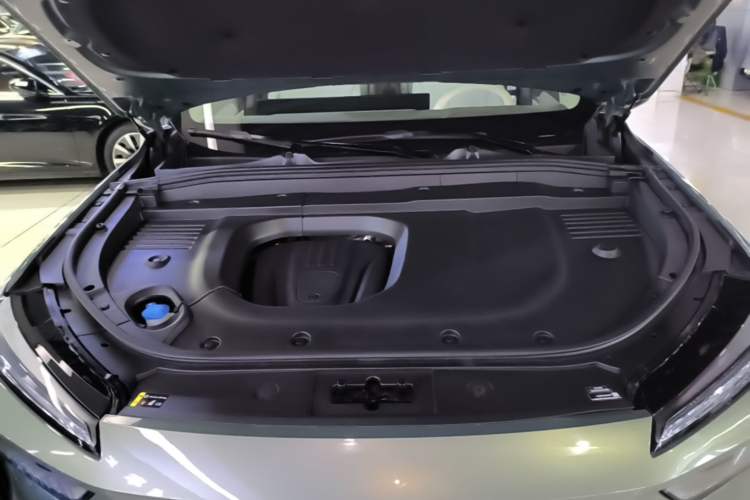 Used Wey Lanshan 2025 Four-Wheel Drive Ultra Engine Bay