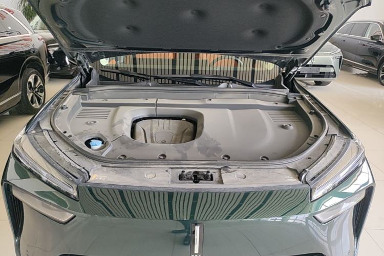 Used Wey Lanshan 2025 Four-Wheel Drive Max Engine Bay