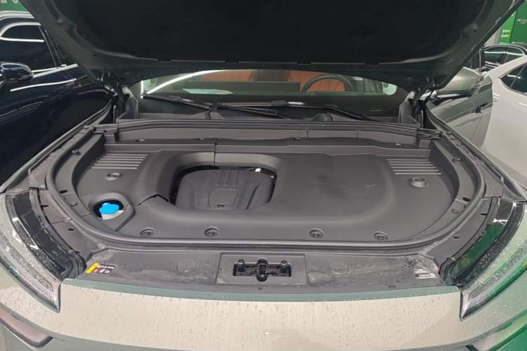 Used Wey Lanshan 2025 Four-Wheel Drive Ultra Engine Bay