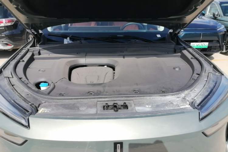 Used Wey Lanshan 2025 Four-Wheel Drive Ultra Engine Bay