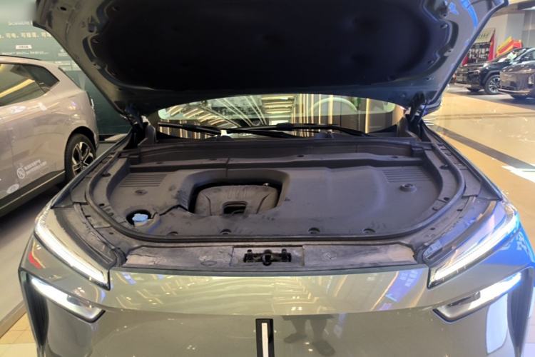 Used Wey Lanshan 2025 Four-Wheel Drive Max Engine Bay