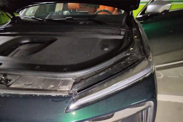 Used Wey Lanshan 2025 Four-Wheel Drive Max Engine Bay Left