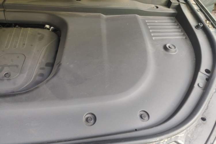 Used Wey Lanshan 2025 Four-Wheel Drive Max Engine Bay Left