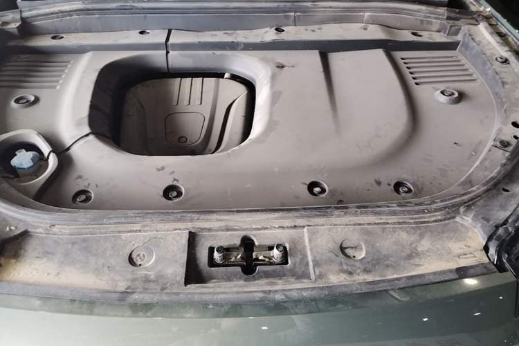Used Wey Lanshan 2025 Four-Wheel Drive Ultra Engine Bay
