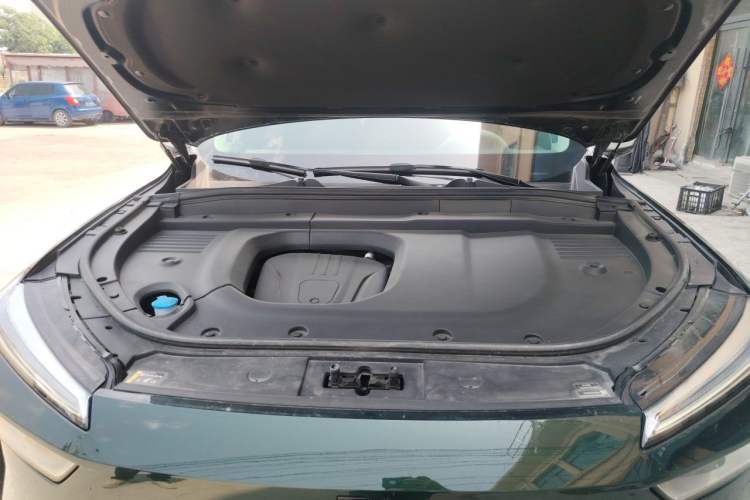 Used Wey Lanshan 2025 Four-Wheel Drive Max Engine Bay