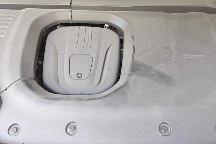 Used Wey Lanshan 2025 Four-Wheel Drive Max Engine Bay