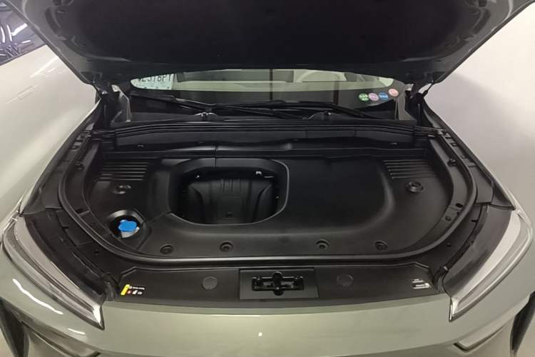Used Wey Lanshan 2025 Four-Wheel Drive Ultra Engine Bay