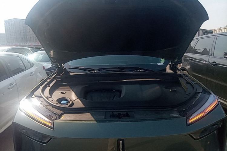 Used Wey Lanshan 2025 Four-Wheel Drive Max Engine Bay