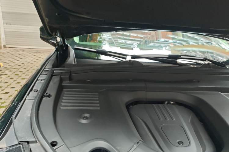 Used Wey Lanshan 2025 Four-Wheel Drive Max Engine Bay Right