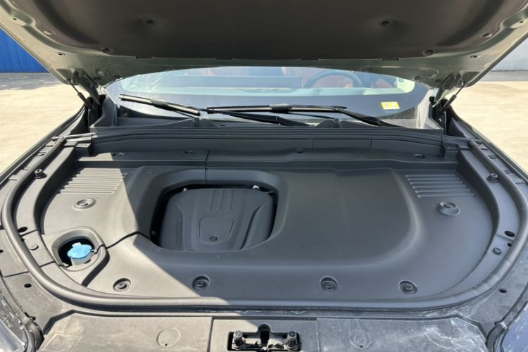 Used Wey Lanshan 2025 Four-Wheel Drive Ultra Engine Bay