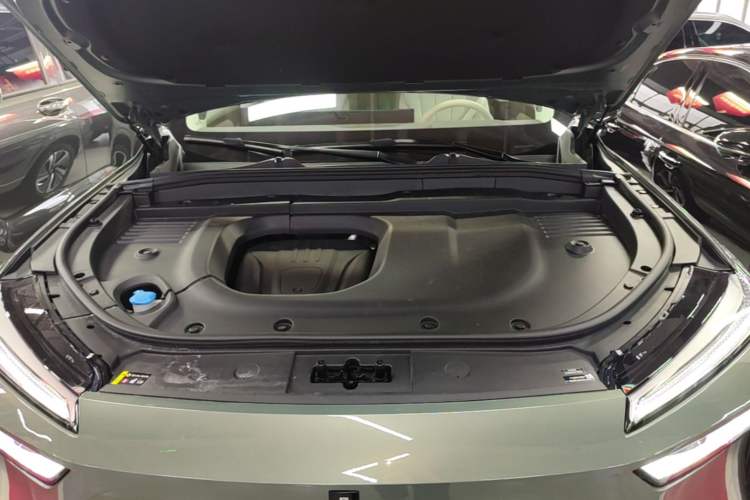 Used Wey Lanshan 2025 Four-Wheel Drive Ultra Engine Bay