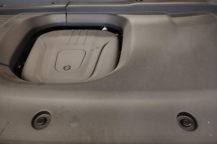 Used Wey Lanshan 2025 Four-Wheel Drive Ultra Engine Bay