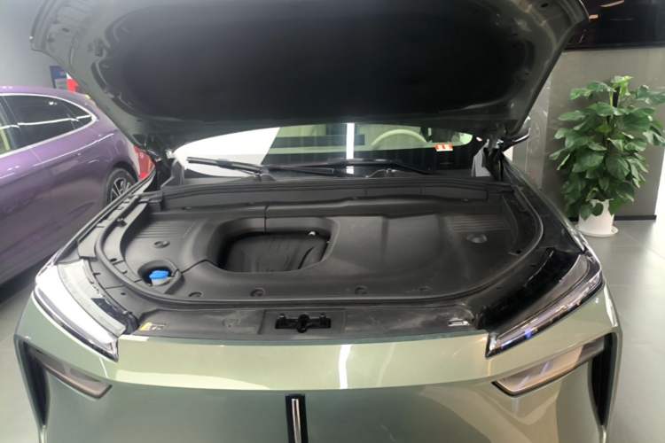 Used Wey Lanshan 2025 Four-Wheel Drive Max Engine Bay